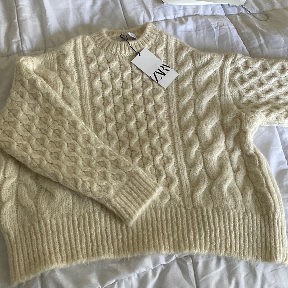 Zara Cable knit sweater